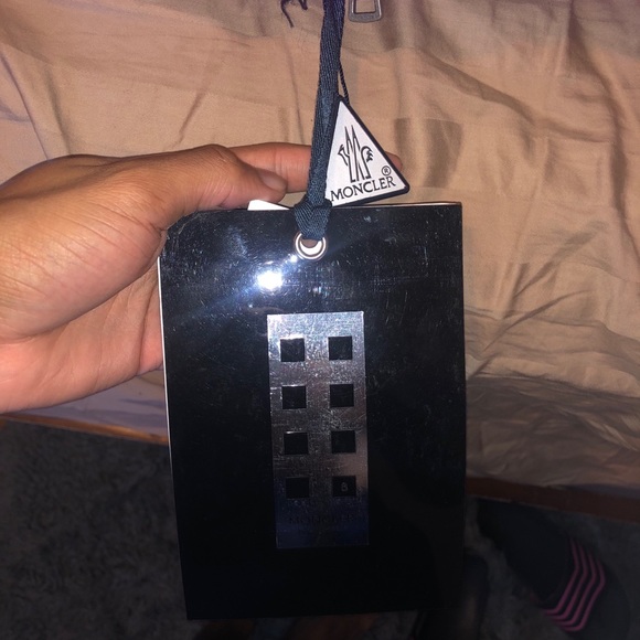 COPY - Moncler X palm angle - Picture 5 of 5